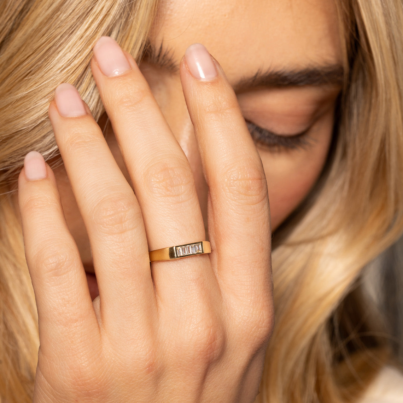  Diamond Baguette Staple Ring