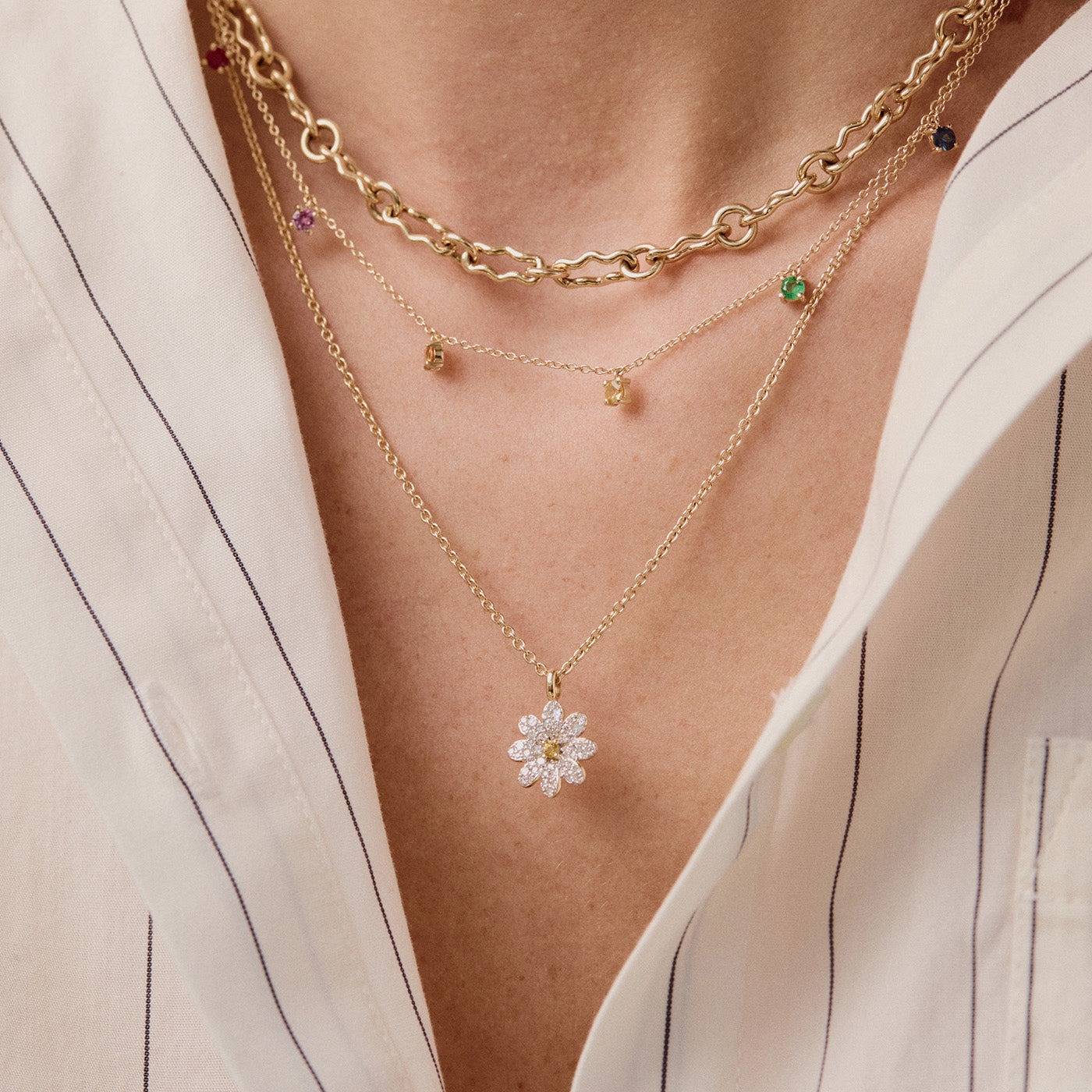 Small Diamond Daisy Necklace- Eriness Jewelry