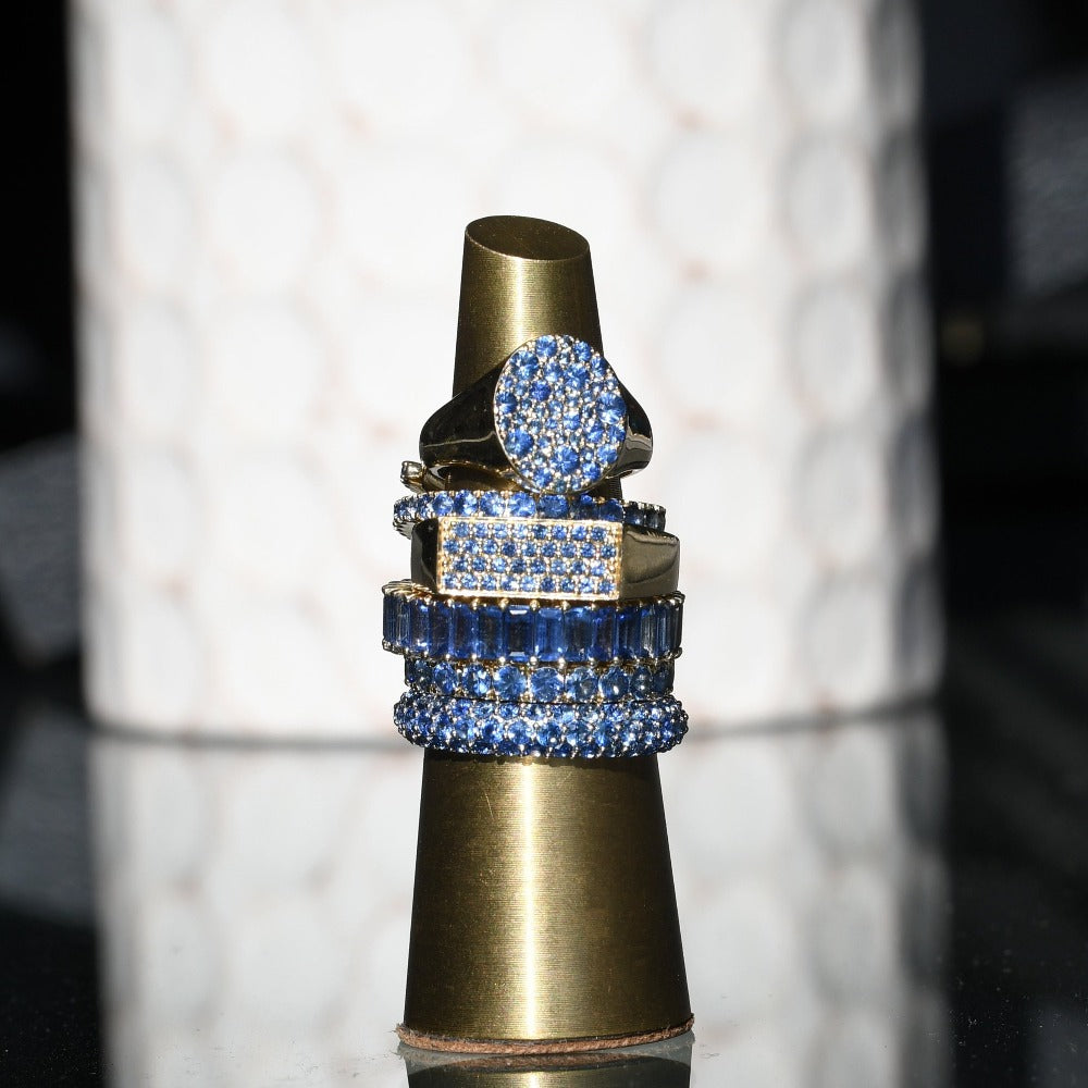 Eriness Yellow Gold Blue Sapphire Staple Signet Ring